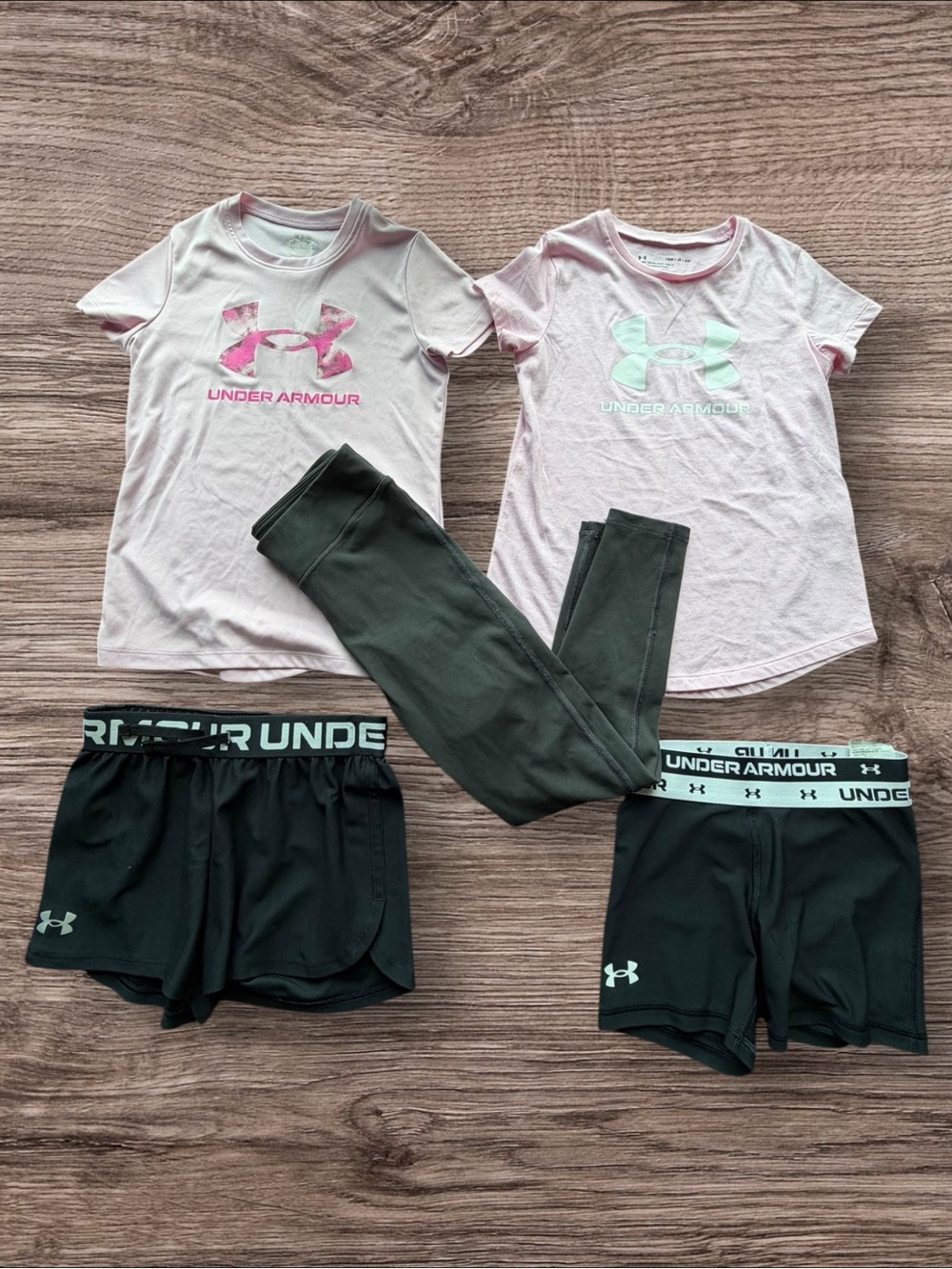 Girls Under Armour Lot of 5 Matching Sets Size Small